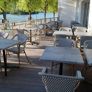 Du Rhône Hotel
